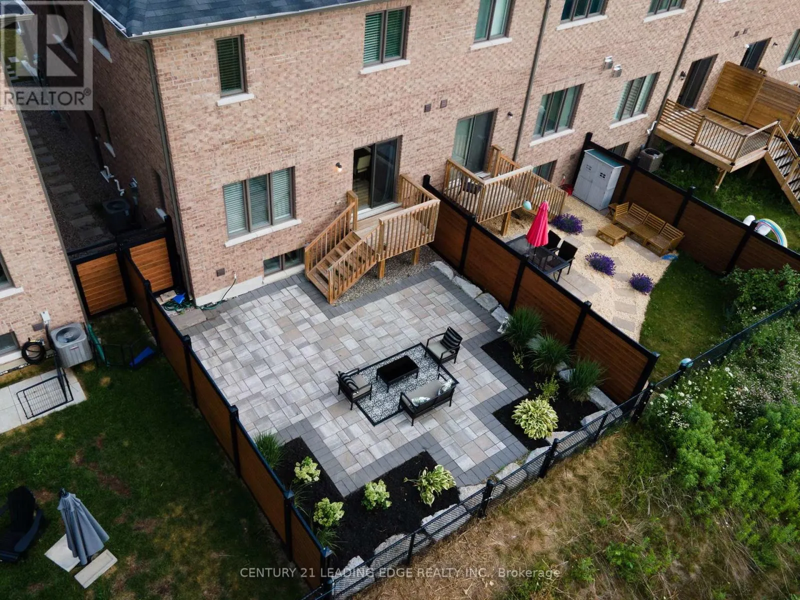 31 GORD MATTHEWS WAY