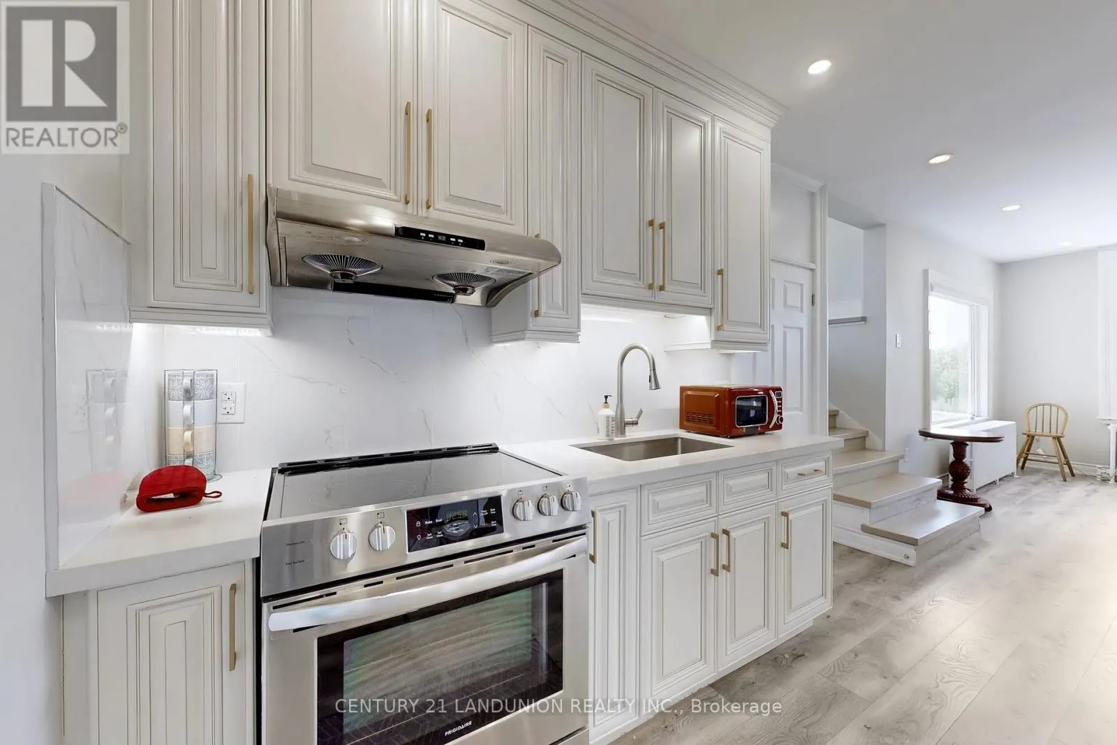 13291 WARDEN ACRES E