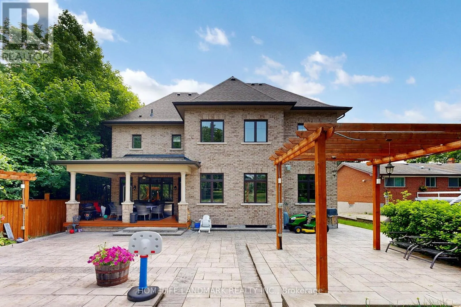 132 PEMBERTON ROAD