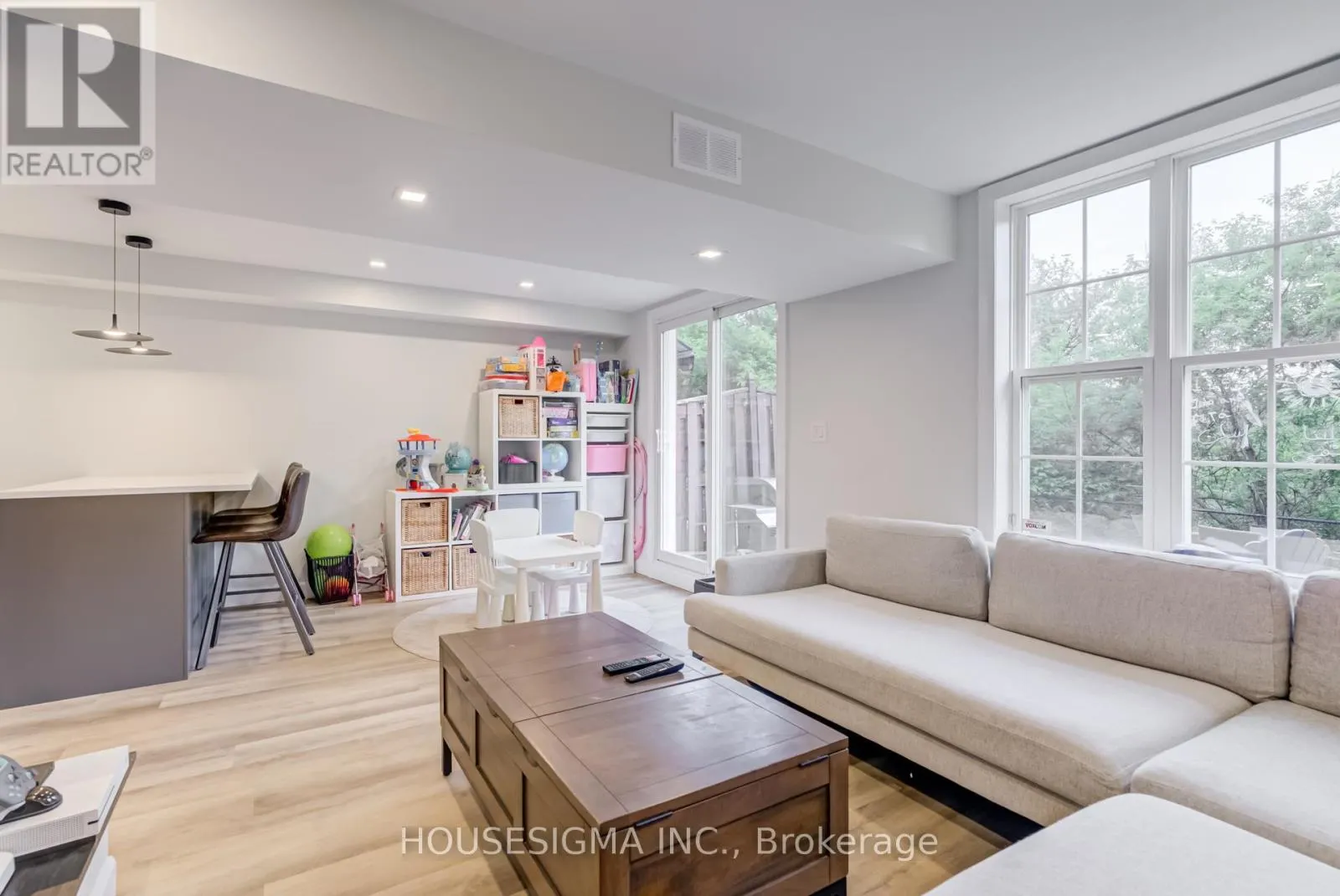 102 MILLOY PLACE