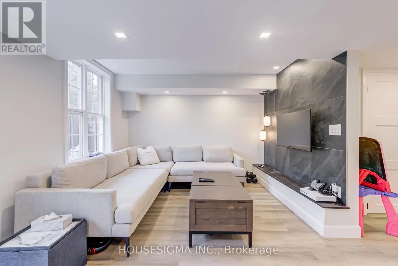 102 MILLOY PLACE