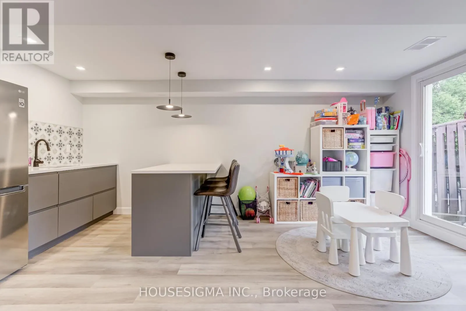 102 MILLOY PLACE