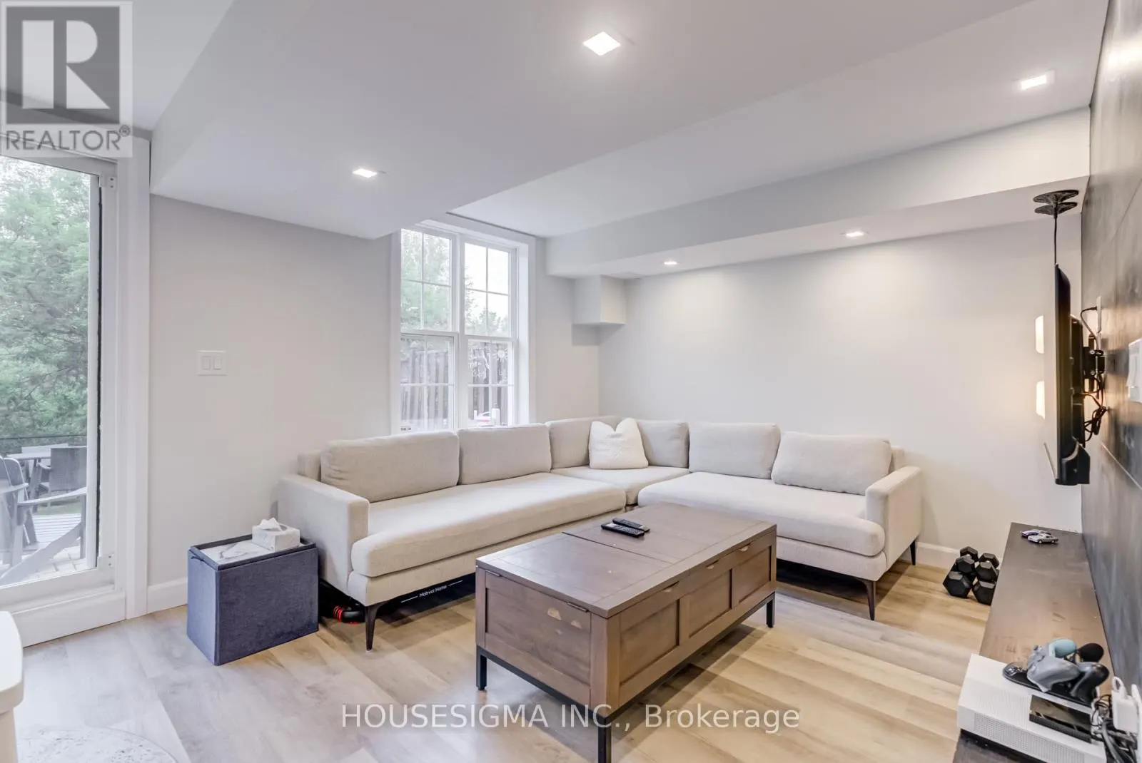 102 MILLOY PLACE