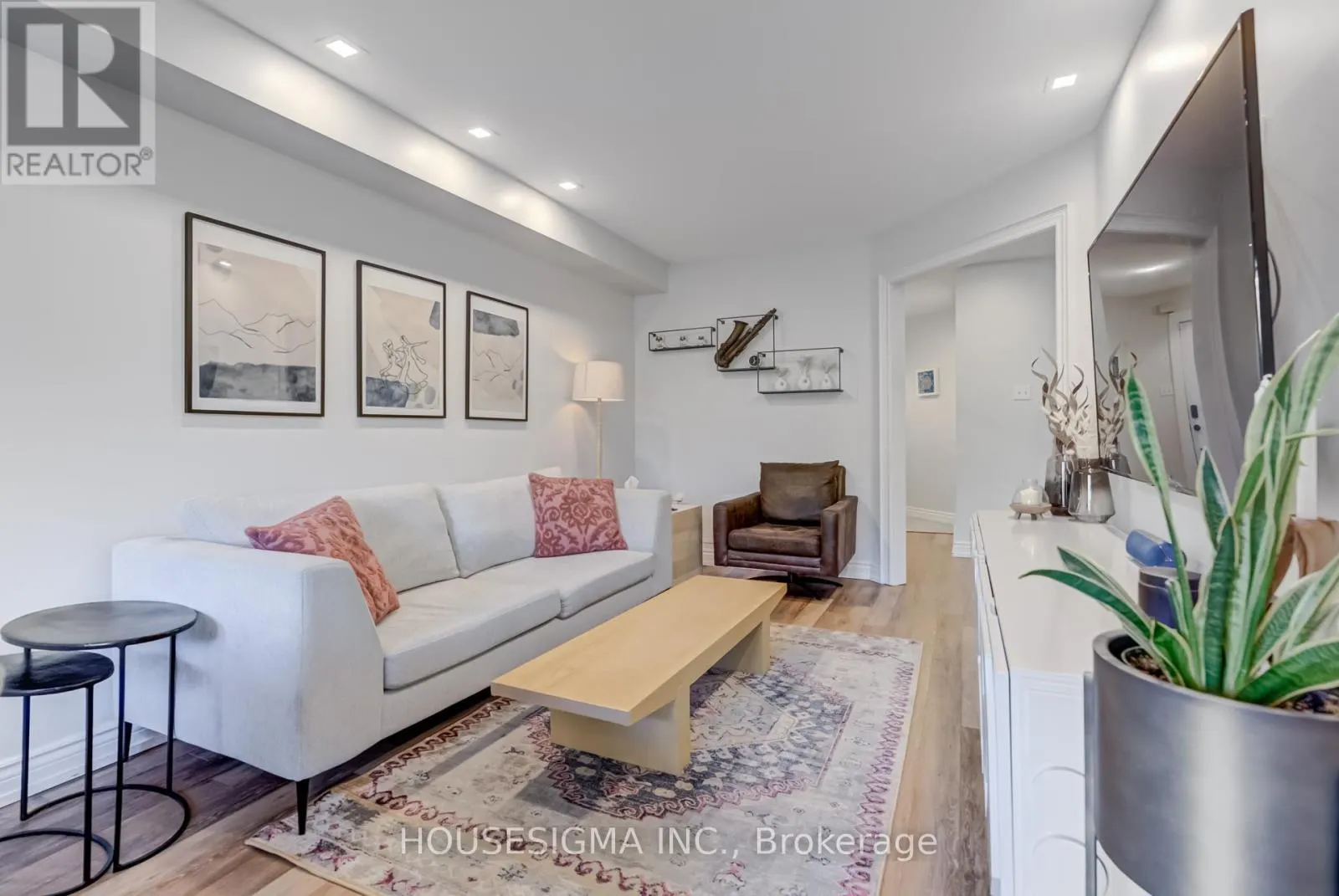 102 MILLOY PLACE