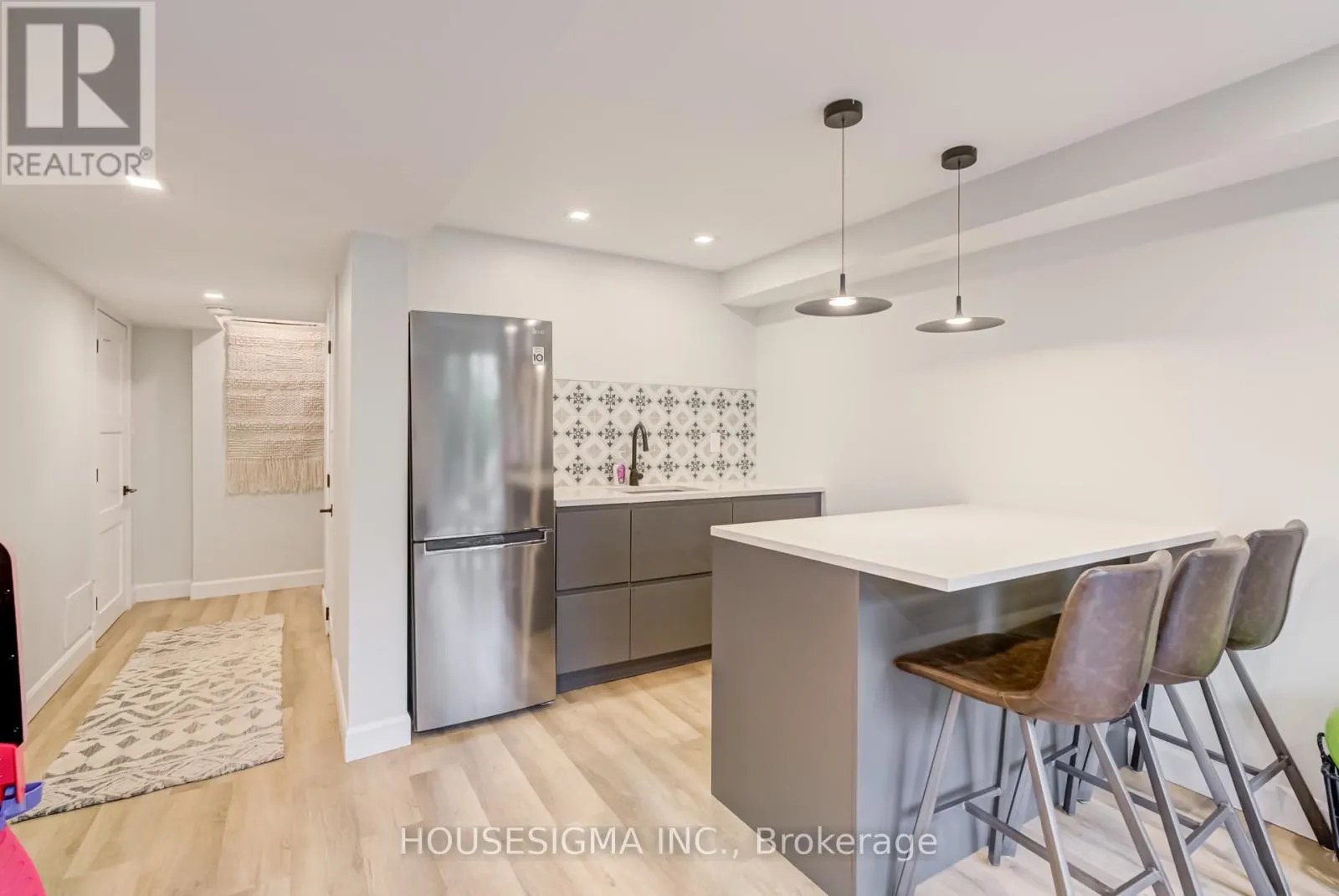 102 MILLOY PLACE
