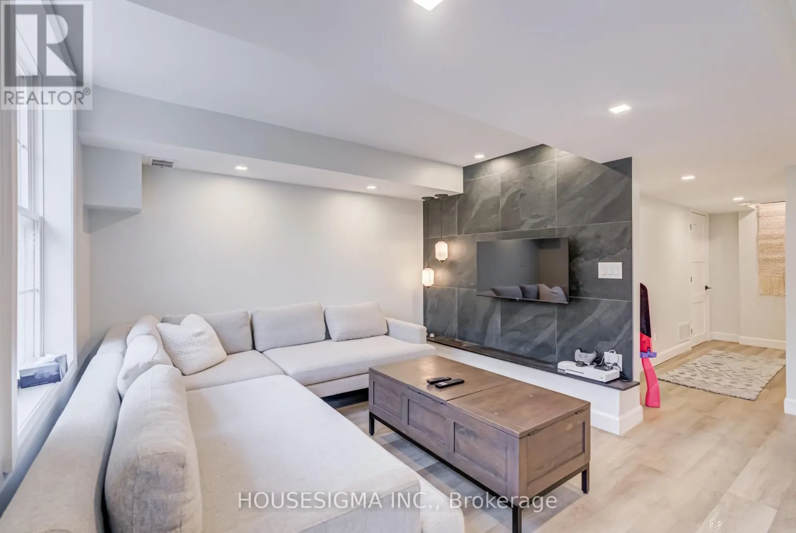 102 MILLOY PLACE