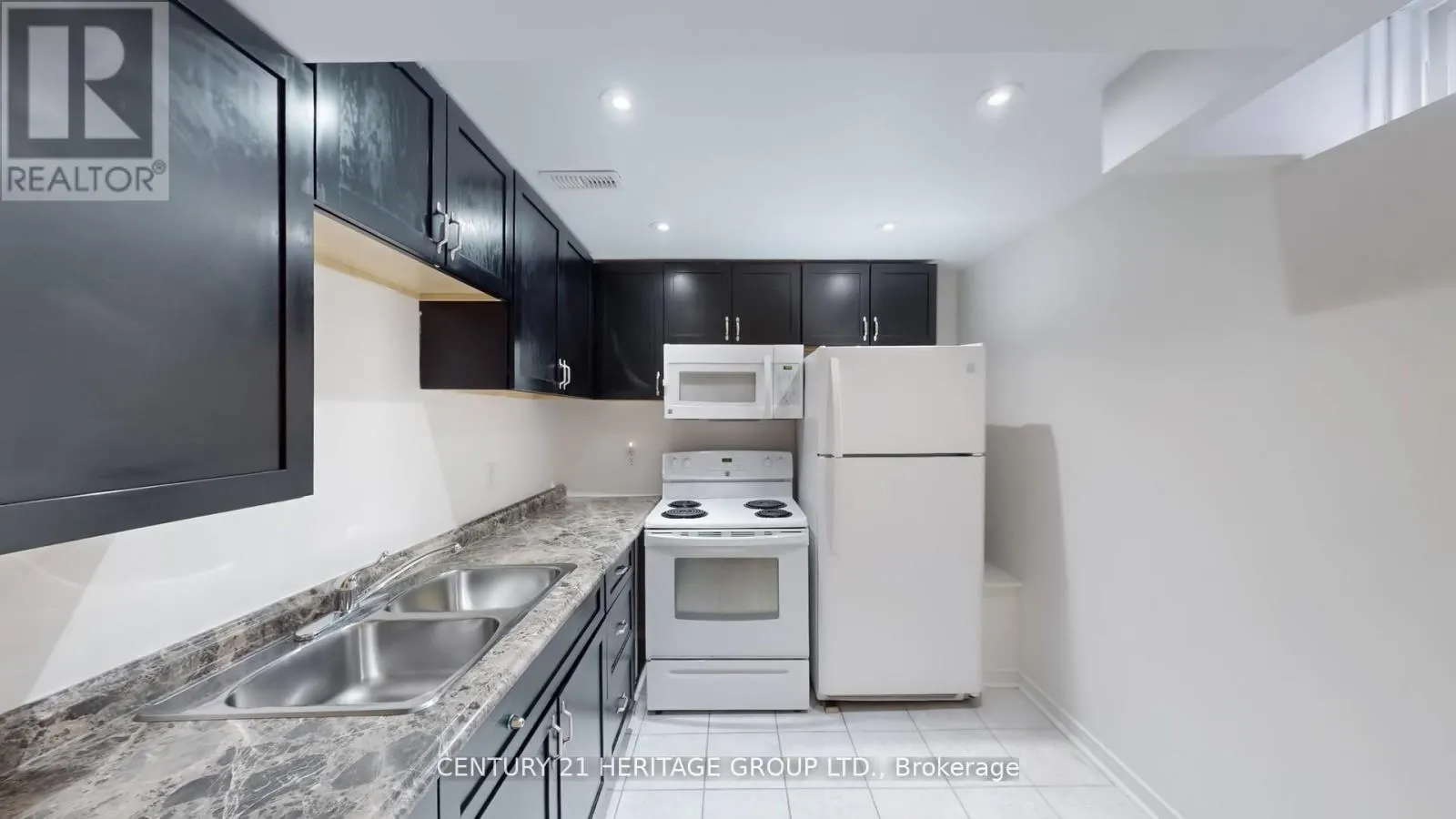 277 ROSEDALE HEIGHTS DRIVE