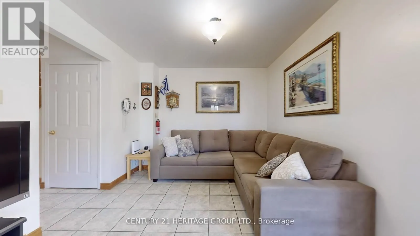 277 ROSEDALE HEIGHTS DRIVE