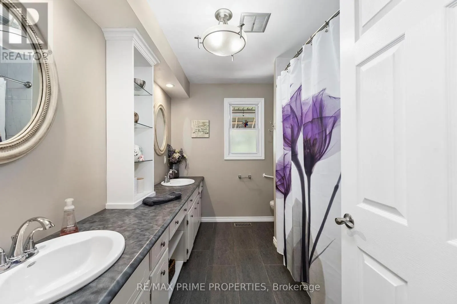 292 ZEPHYR ROAD