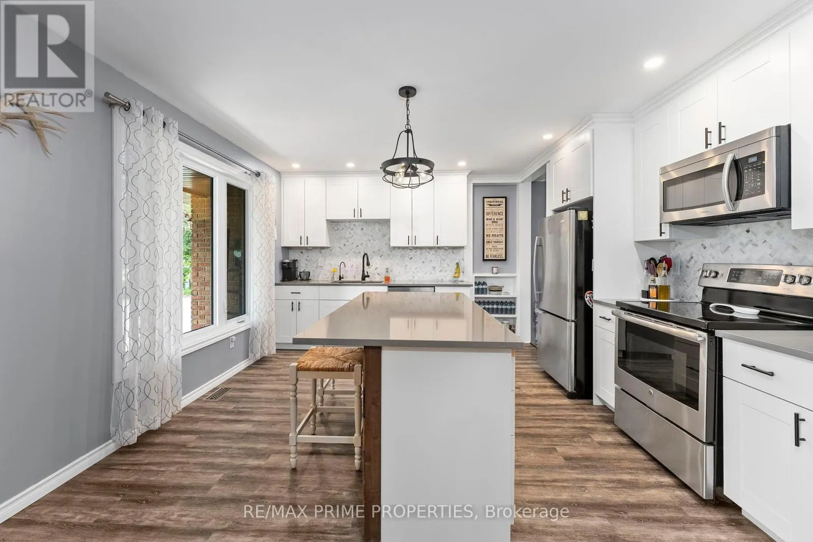 292 ZEPHYR ROAD