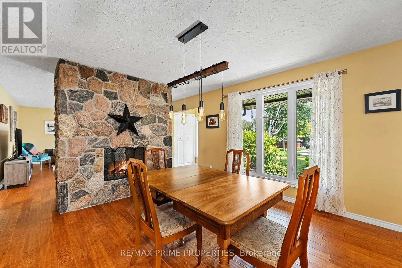292 ZEPHYR ROAD