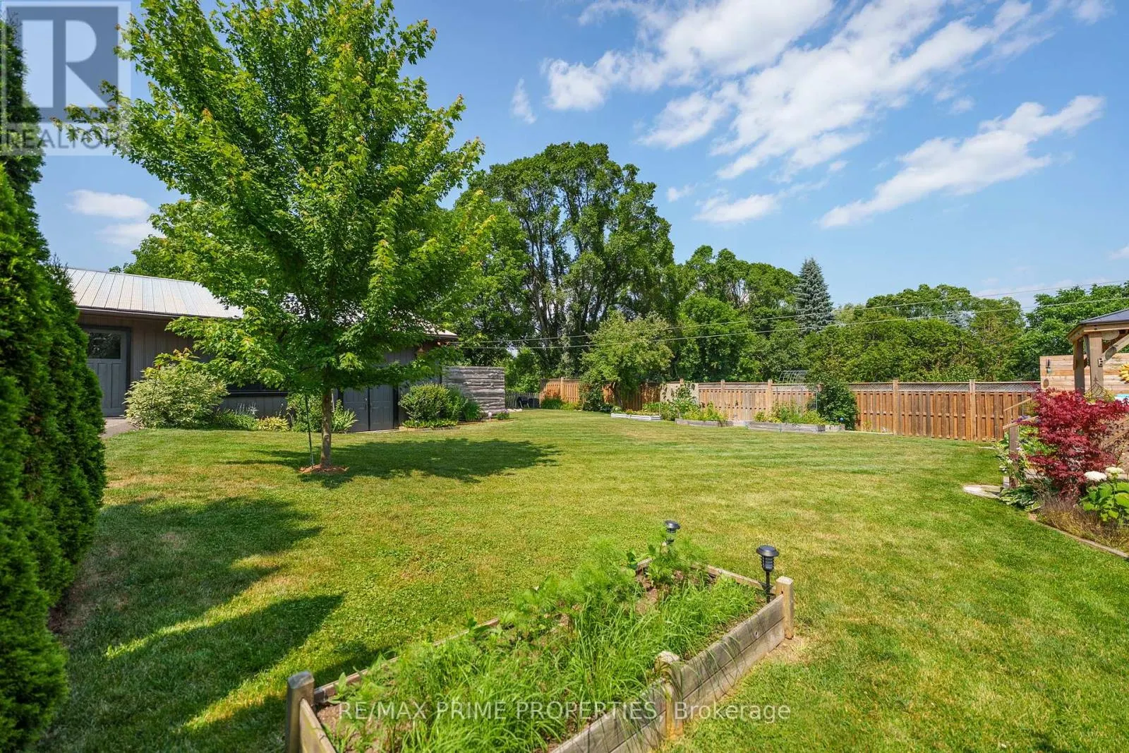 292 ZEPHYR ROAD