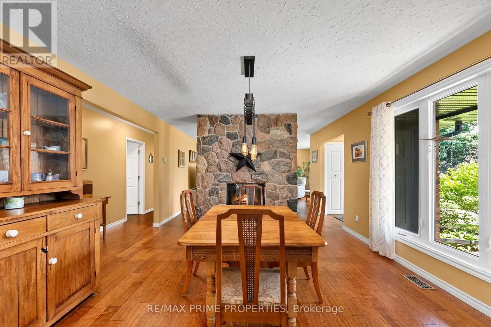 292 ZEPHYR ROAD