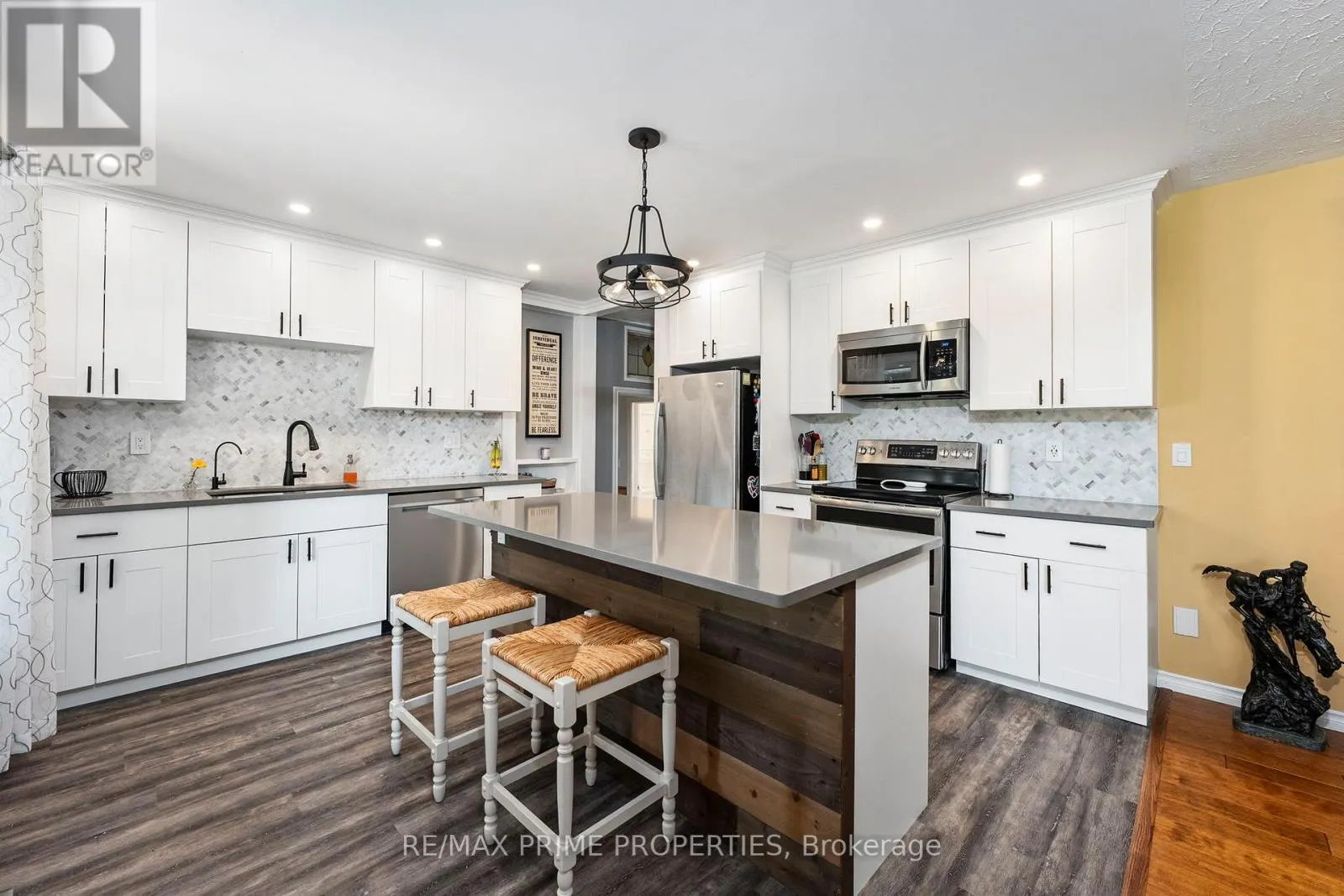 292 ZEPHYR ROAD