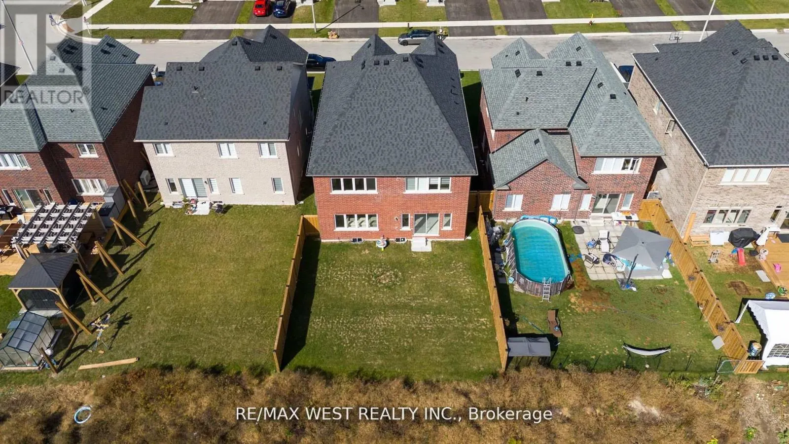 1221 CORBY WAY