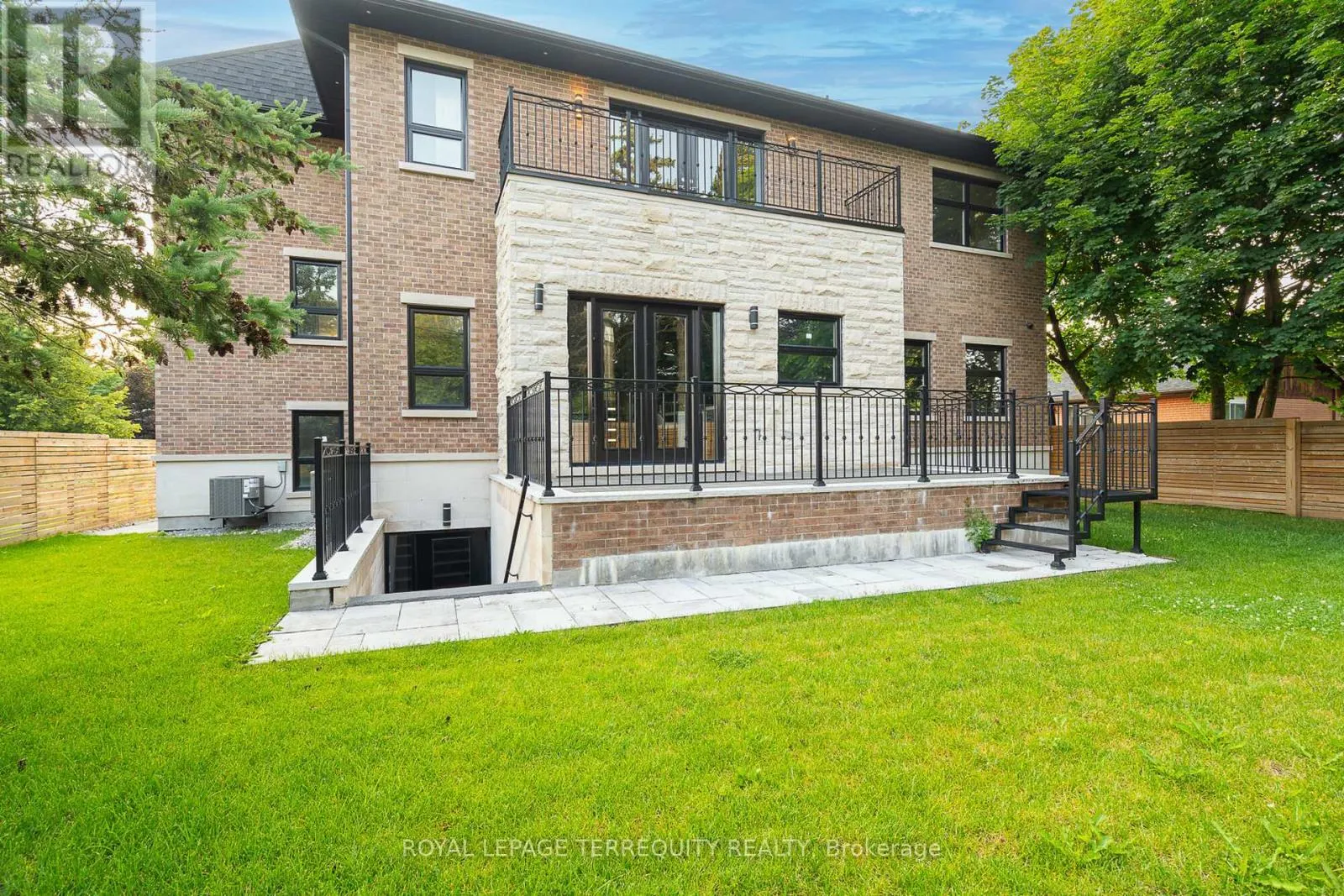 45 SEATON DRIVE