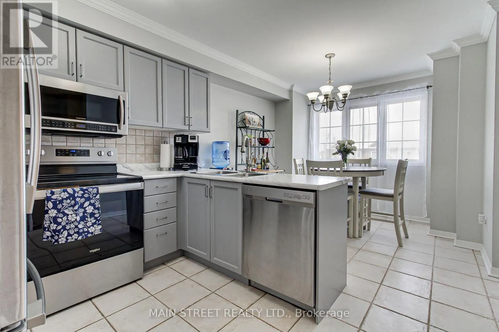 75 BAYWELL CRESCENT