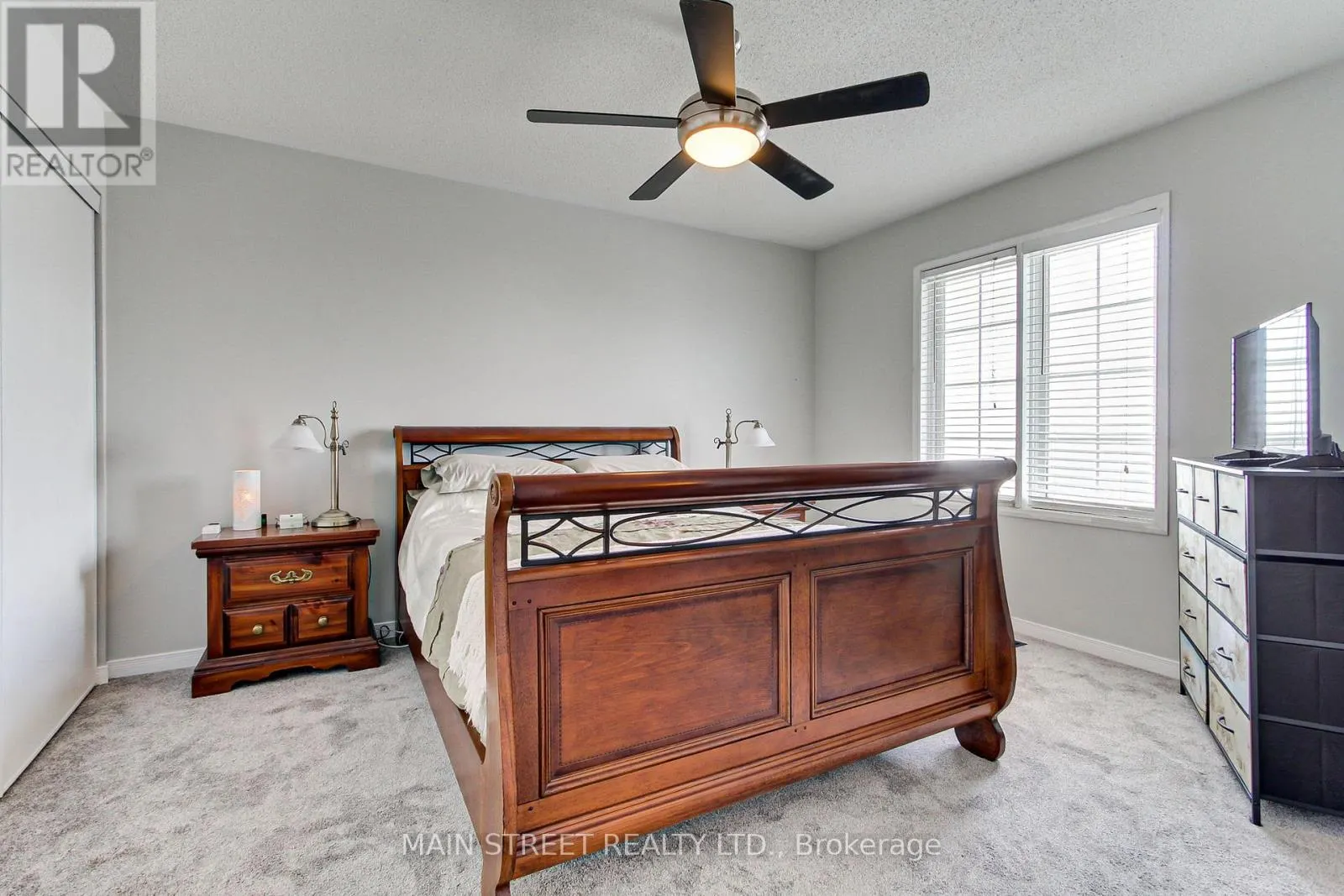 75 BAYWELL CRESCENT