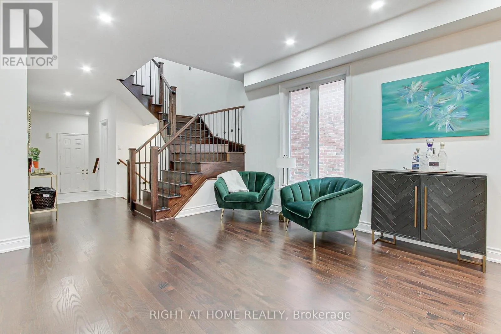 29 PEAR BLOSSOM WAY