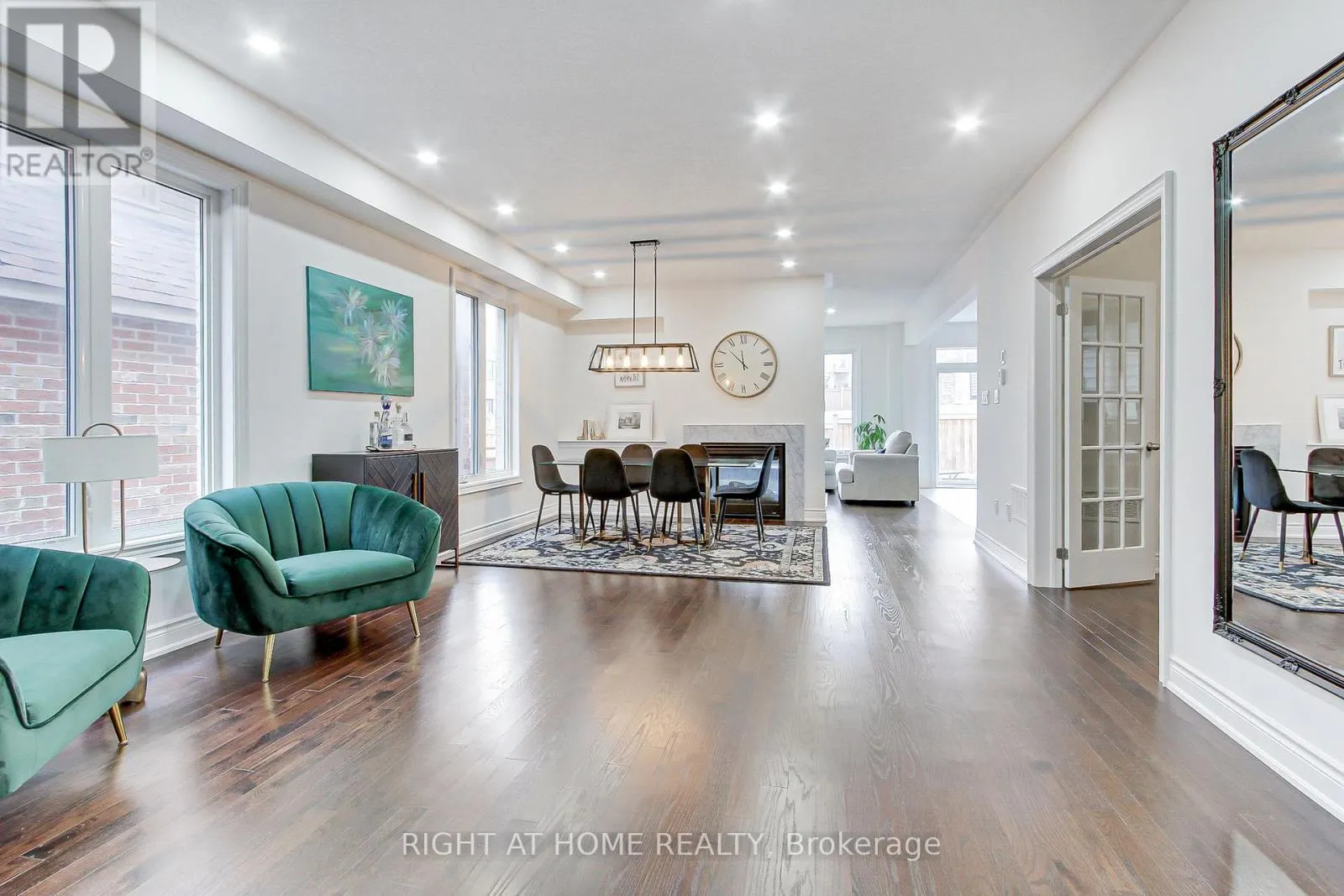 29 PEAR BLOSSOM WAY