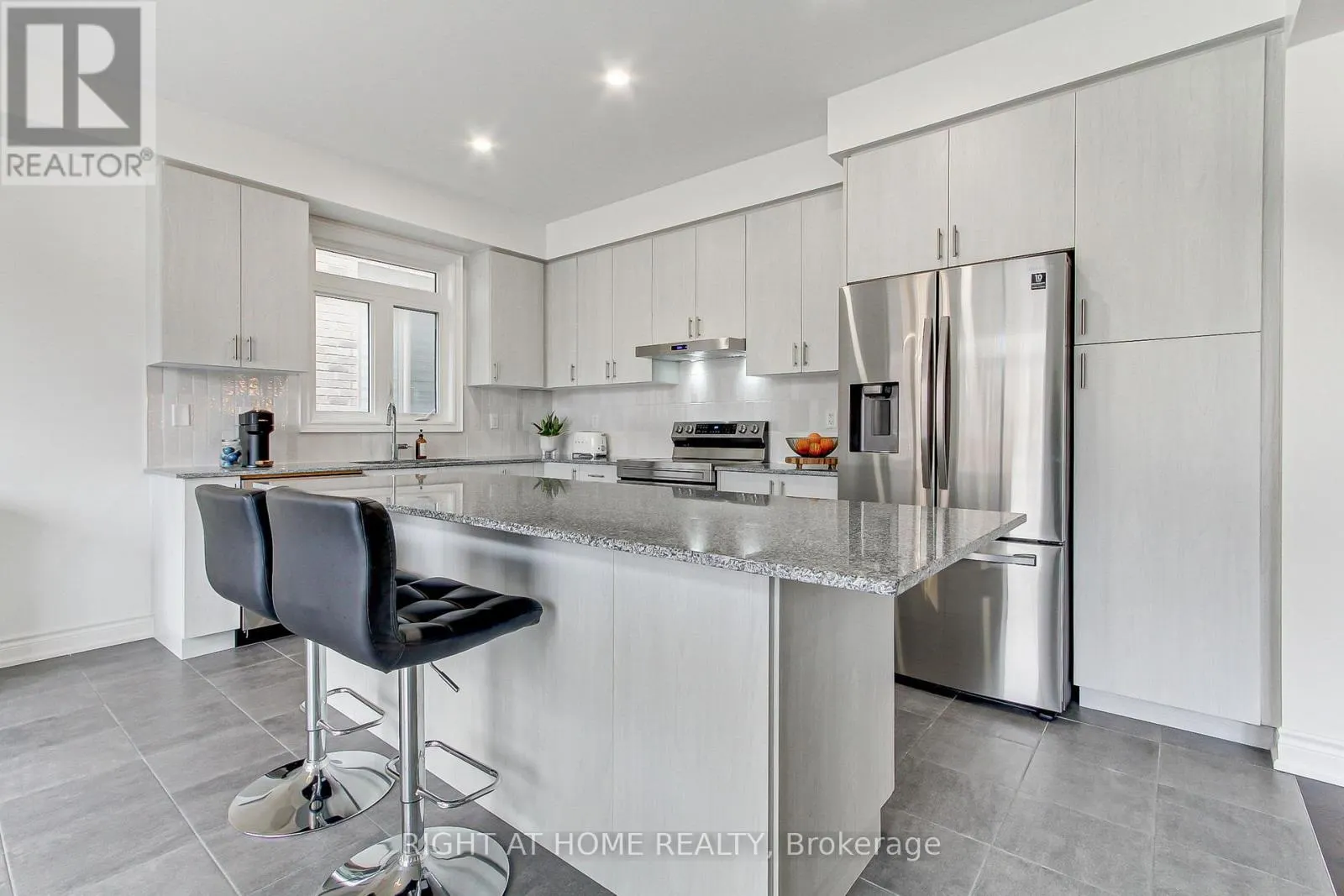 29 PEAR BLOSSOM WAY