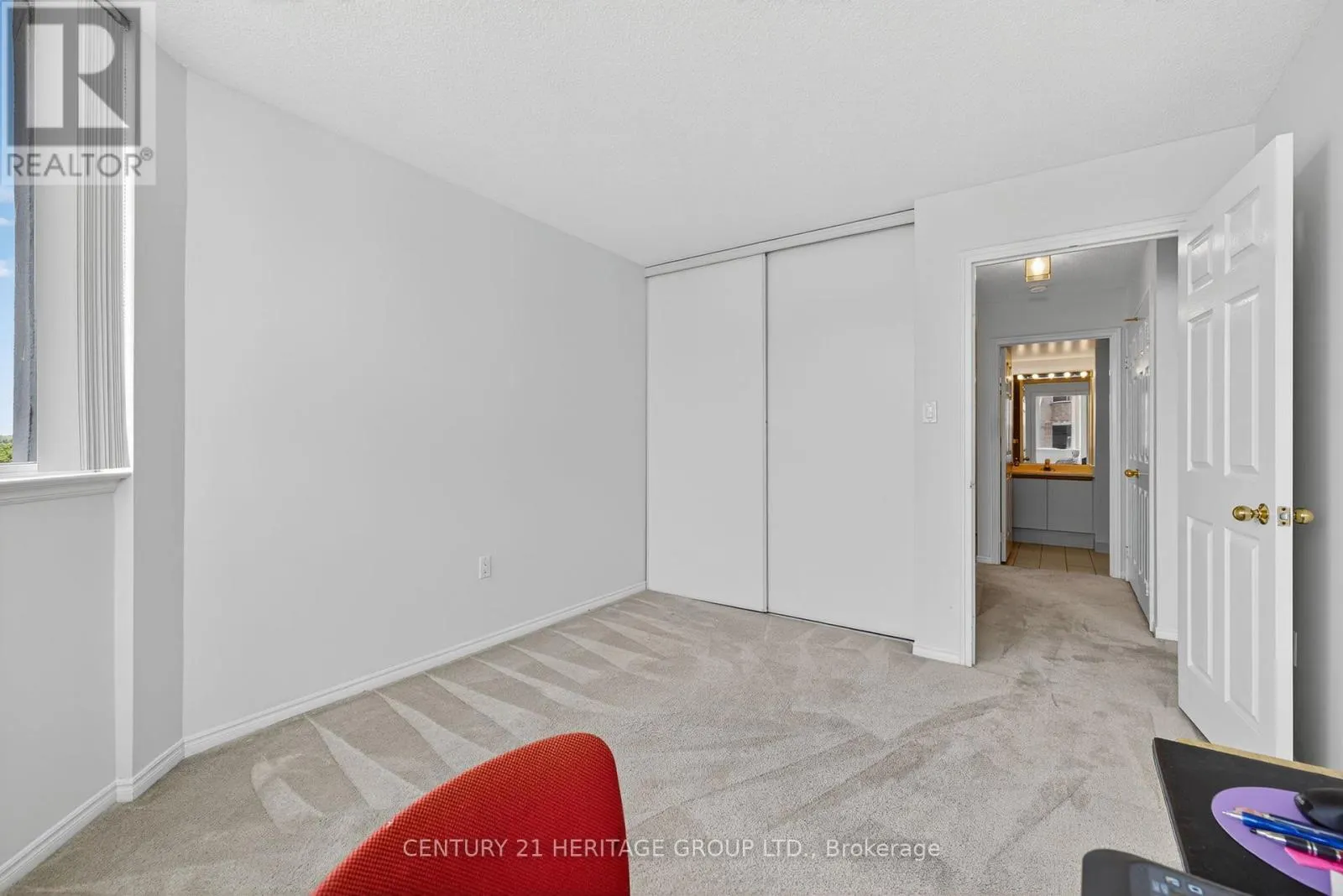 1003 - 270 DAVIS DRIVE