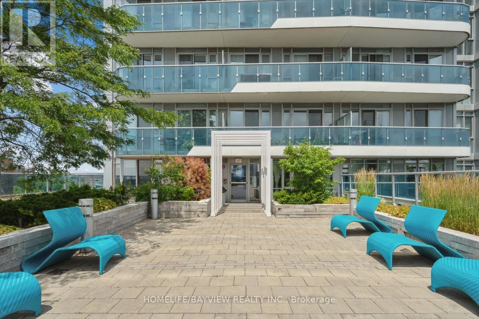 220 - 9471 YONGE STREET