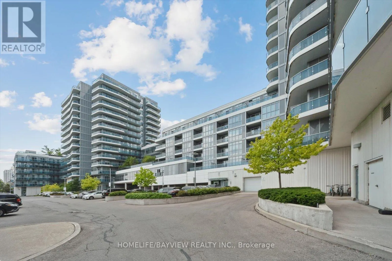 220 - 9471 YONGE STREET