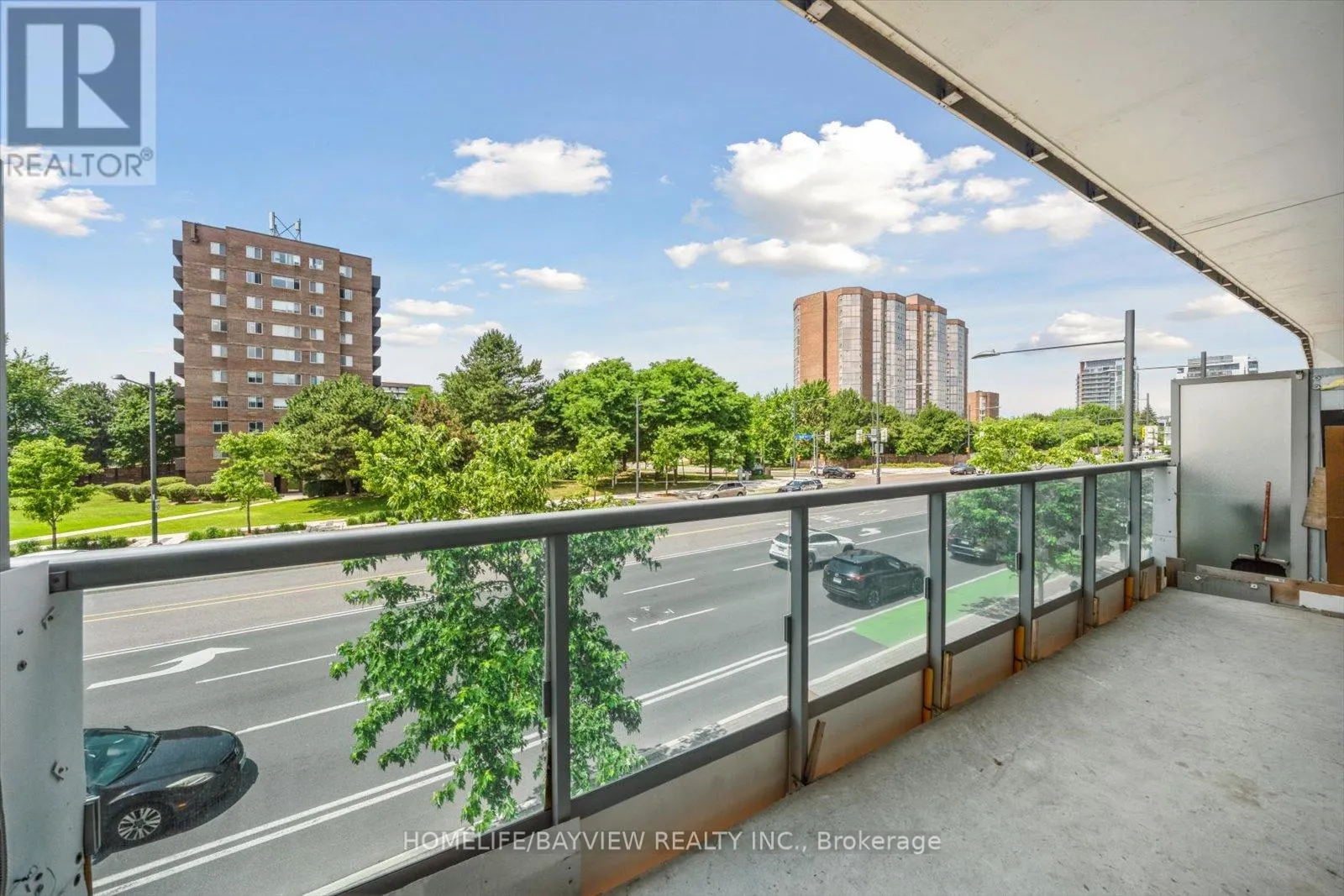 220 - 9471 YONGE STREET