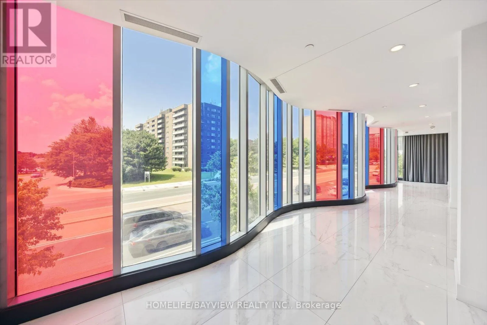 220 - 9471 YONGE STREET
