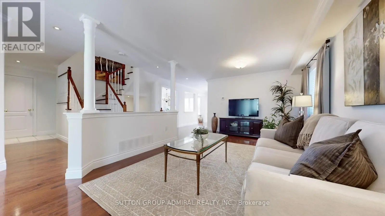35 WYMAN CRESCENT