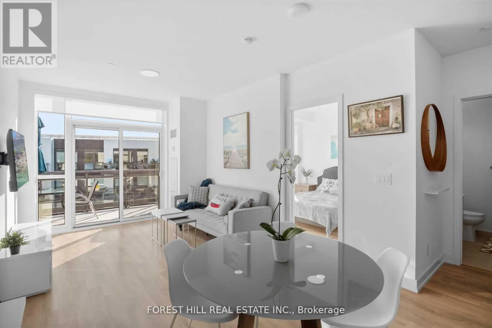 427D - 333 SEA RAY AVENUE