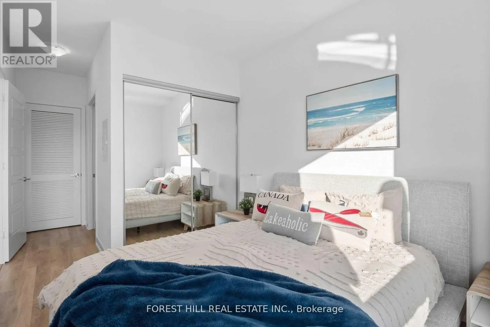 427D - 333 SEA RAY AVENUE