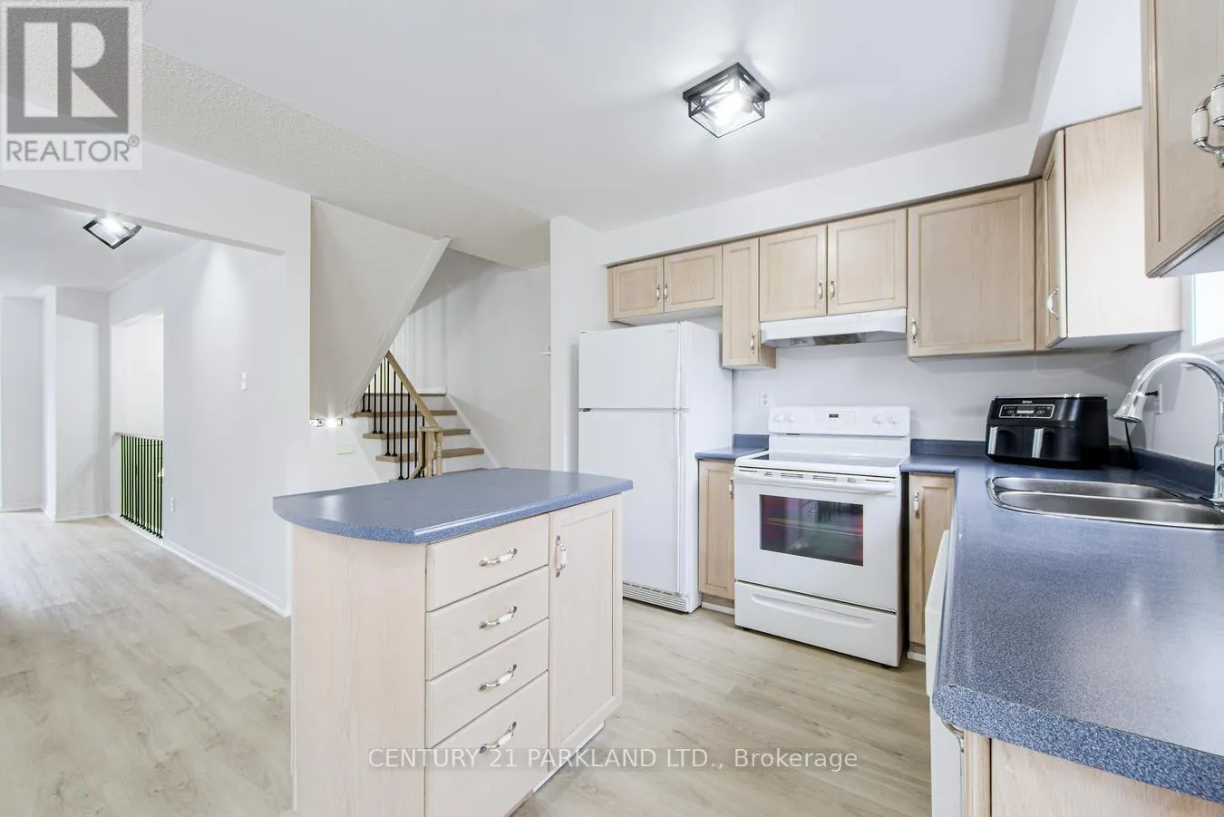 26 KELSO CRESCENT