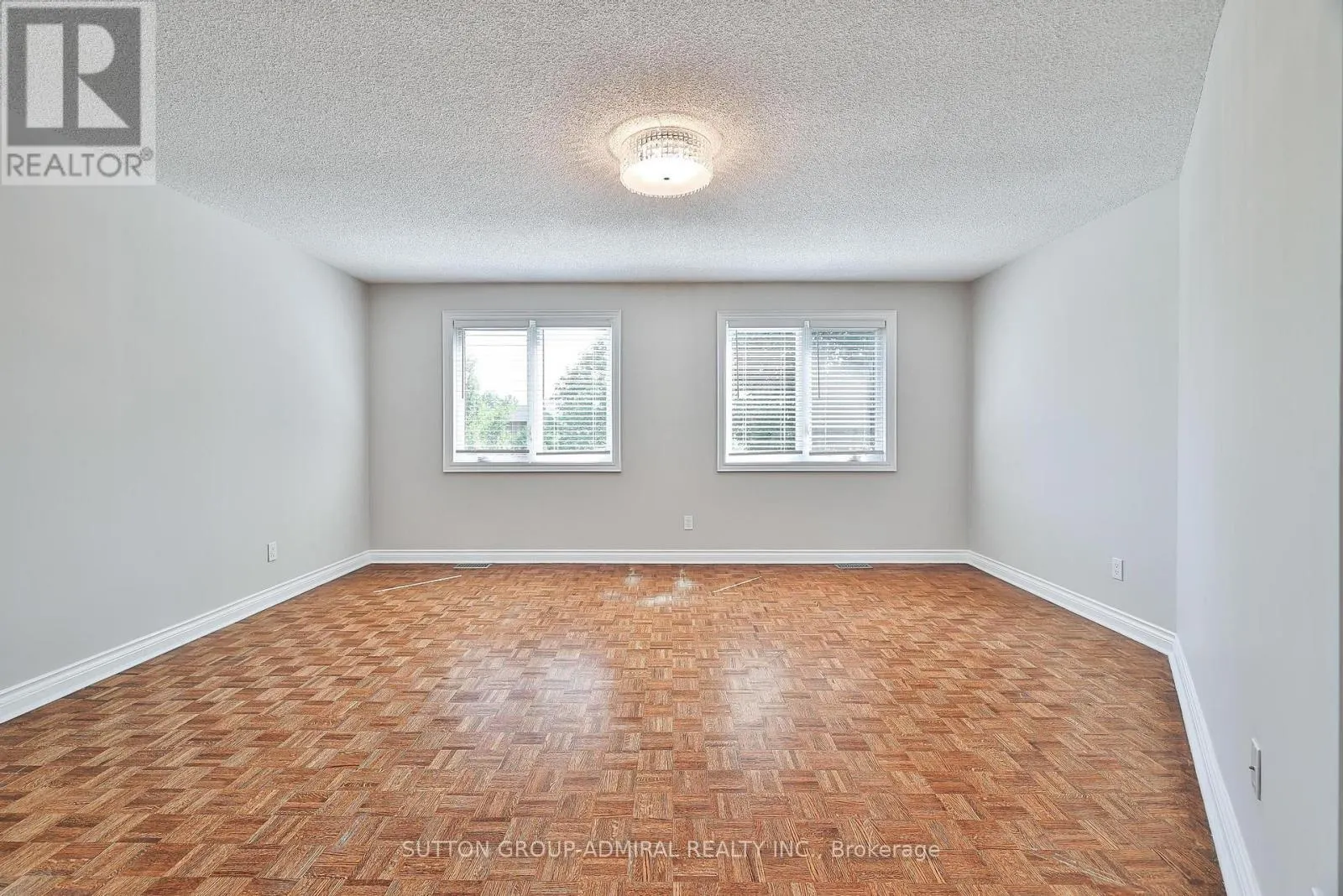 27 GREEN ACRES ROAD
