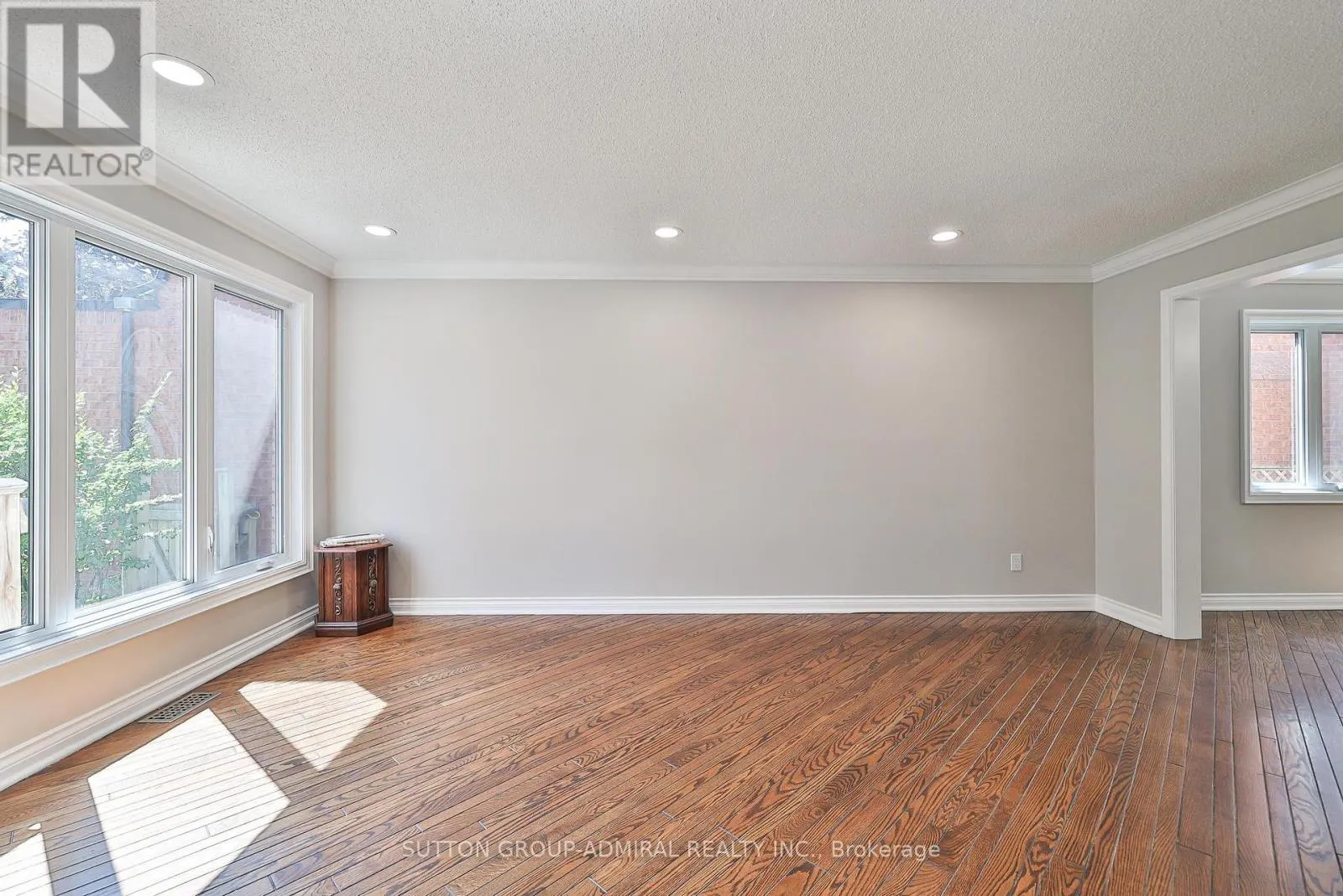 27 GREEN ACRES ROAD