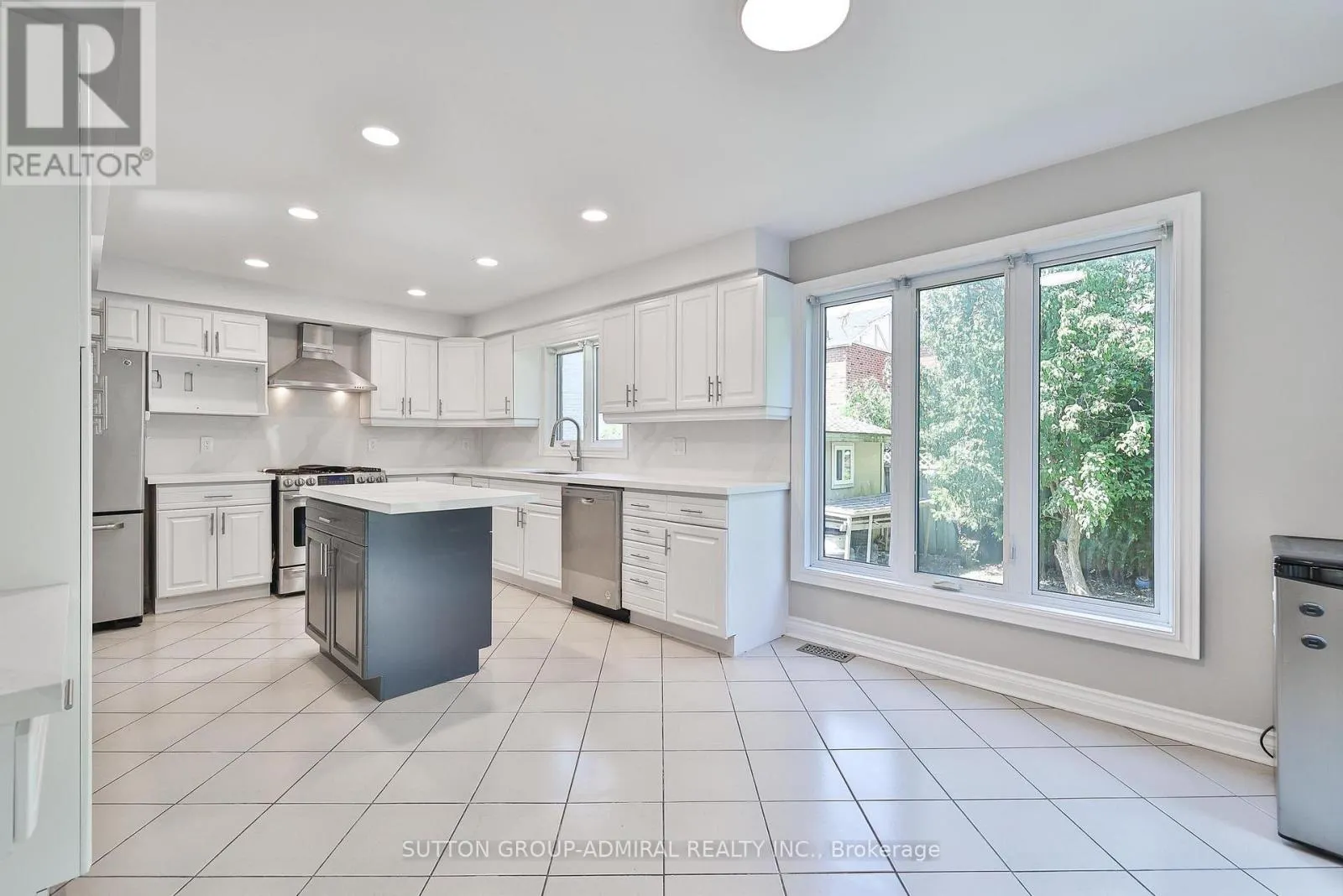 27 GREEN ACRES ROAD
