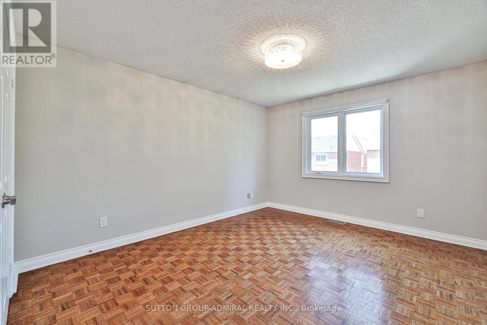 27 GREEN ACRES ROAD