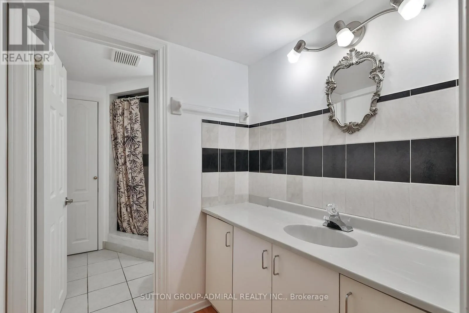 27 GREEN ACRES ROAD