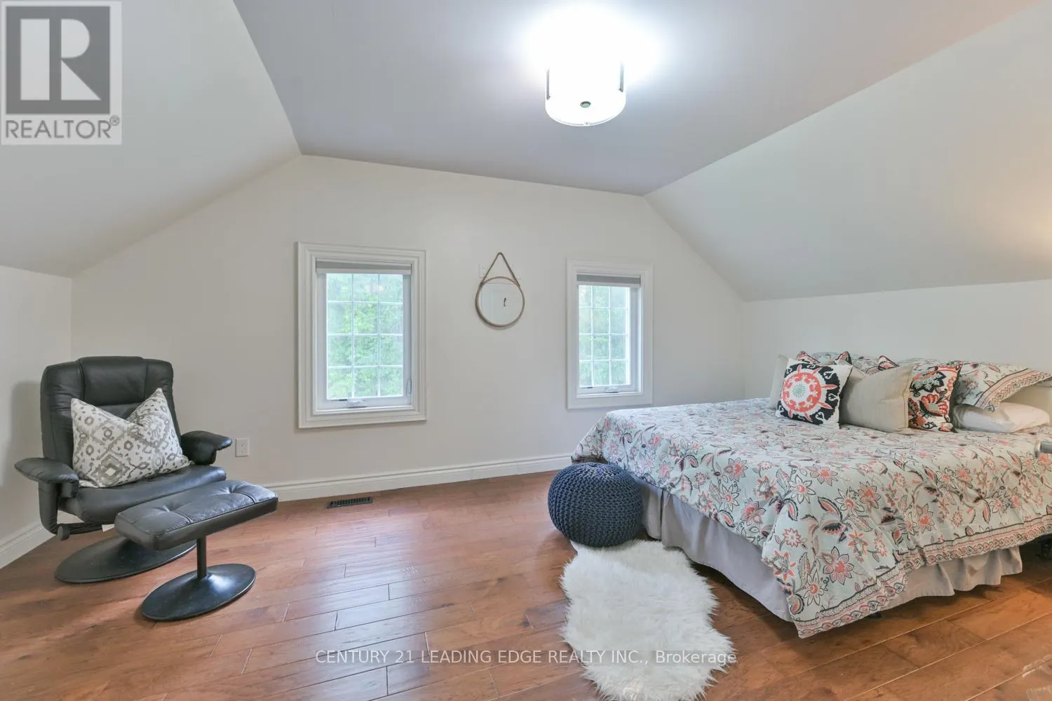 5845 AURORA ROAD