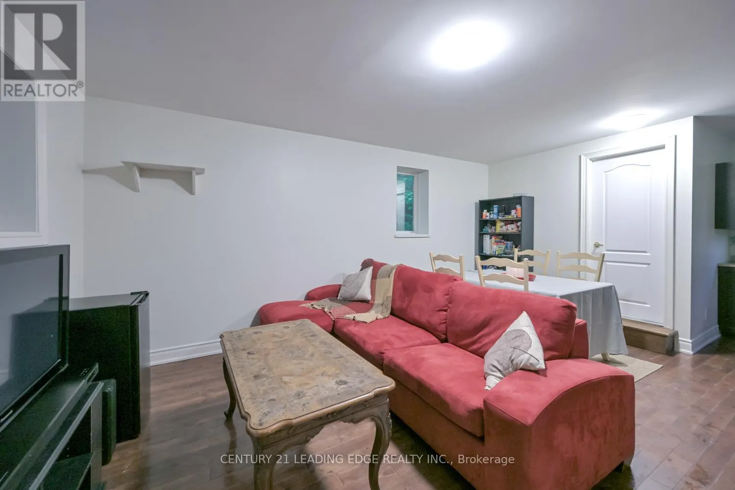 5845 AURORA ROAD