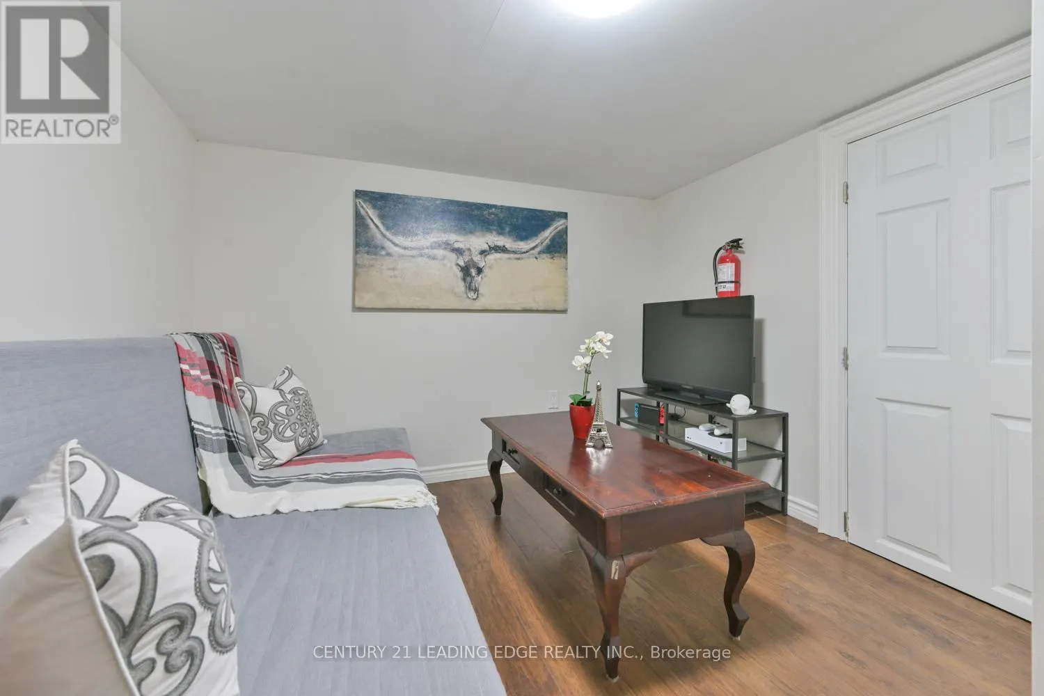 5845 AURORA ROAD