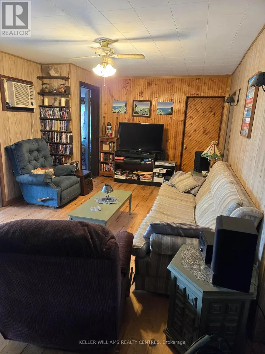 LOT 160 SNAKE ISLAND