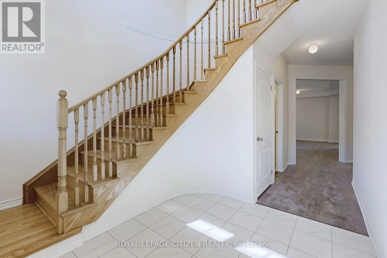 122 HAWKINS STREET