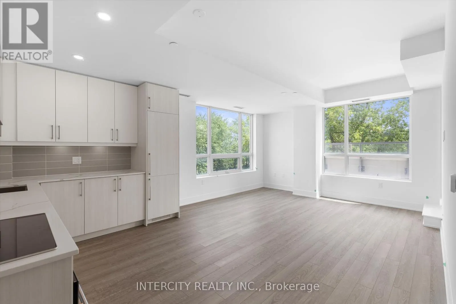 247 - 2075 KING ROAD