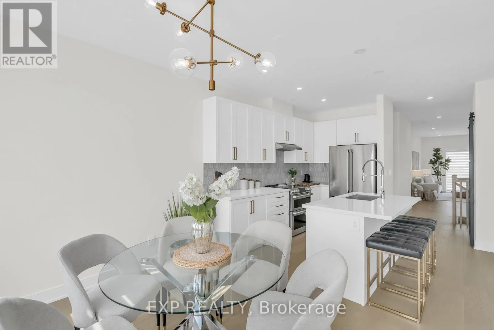 10 PALMIRA DRIVE
