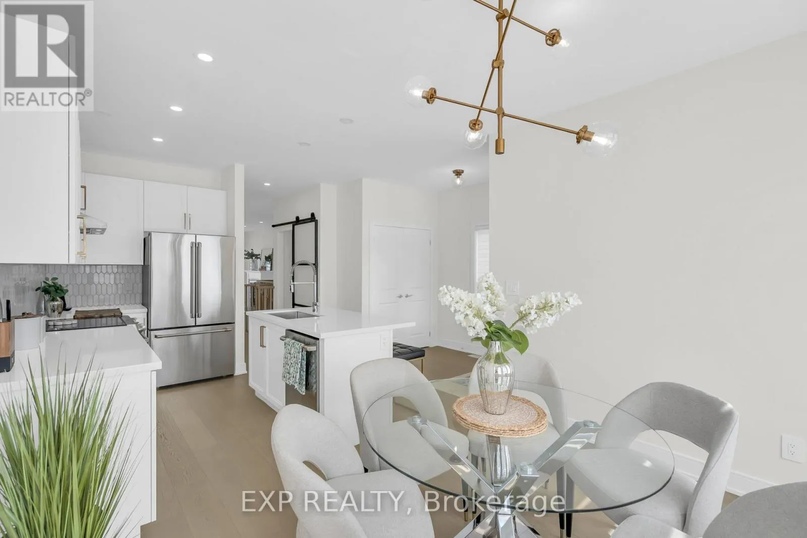 10 PALMIRA DRIVE