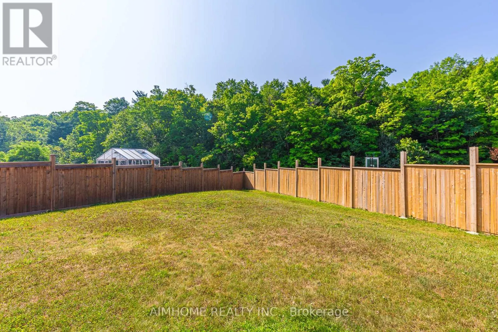 39 BOLSBY COURT