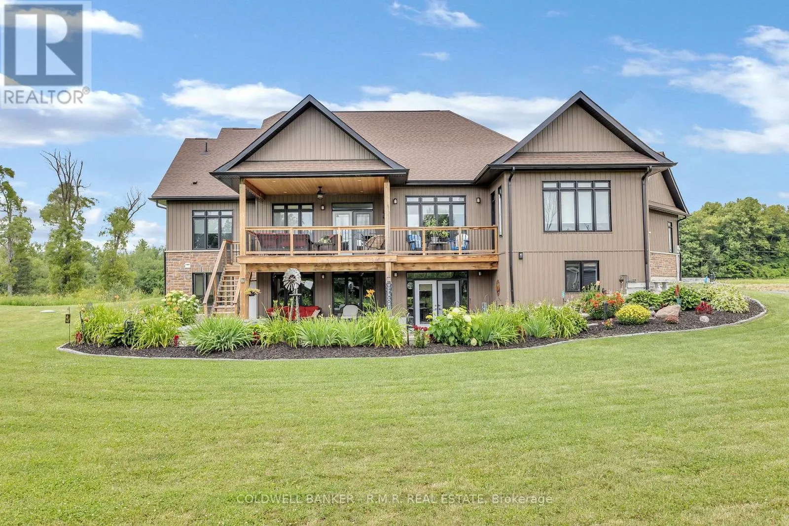 470 BLUE MOUNTAIN ROAD