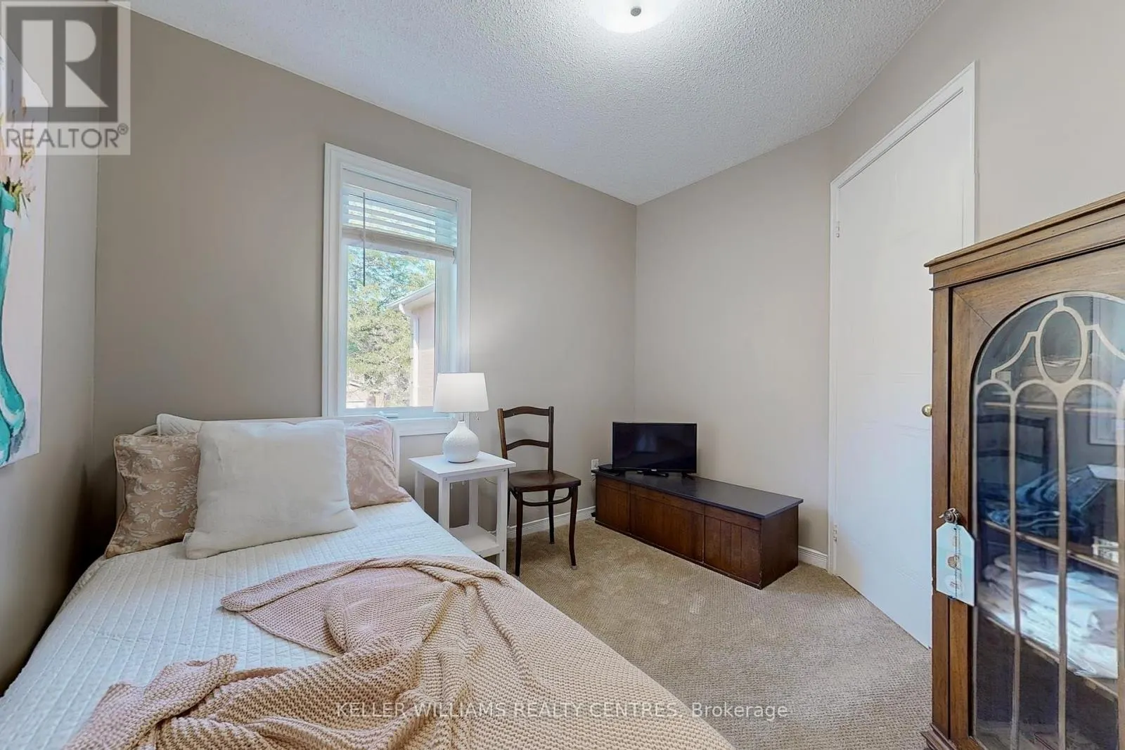 42 COVENT CRESCENT